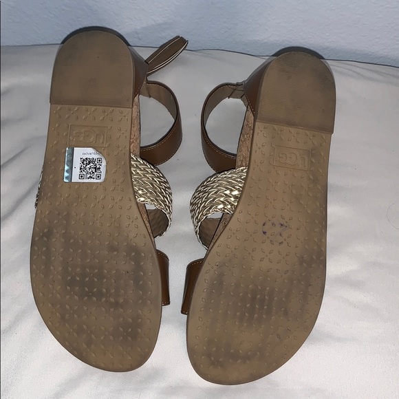 Ugg sandals - Picture 4 of 5
